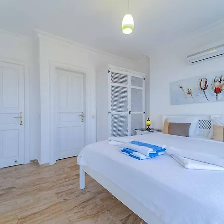 Vanilla Hotel *